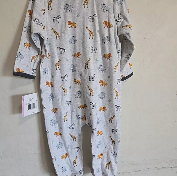 New Baby Animal Print Sleeper Romper Size 9 Months By Little Me - Picture 2 of 7